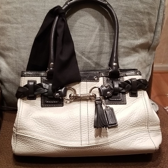 Coach Handbags - COACH HAMPTON BELT BAG